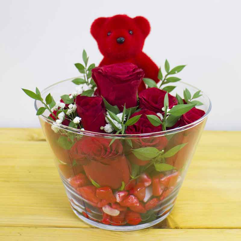 Red Roses in Small Bowl